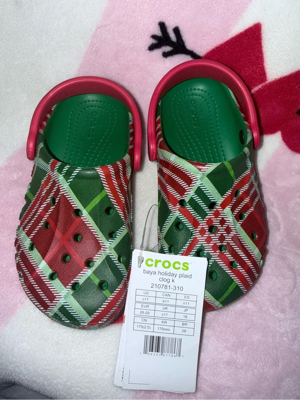 NWT Crocs Kids Classic Plaid Clog in Red & Green, Size 11C